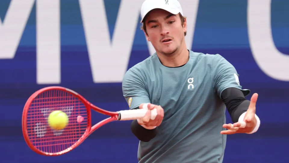 João Fonseca garante cabeça de chave em Madri após desistência de Djokovic